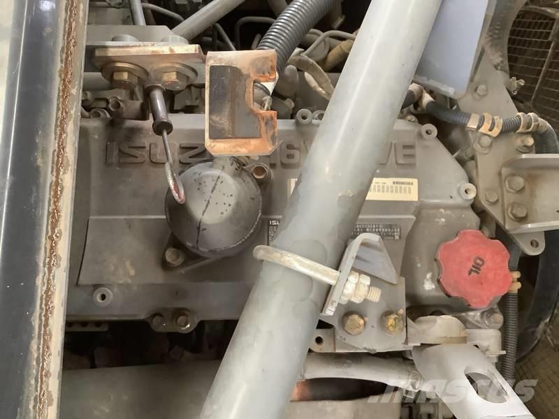 Hitachi ZX 210 LC-5B 履带挖掘机