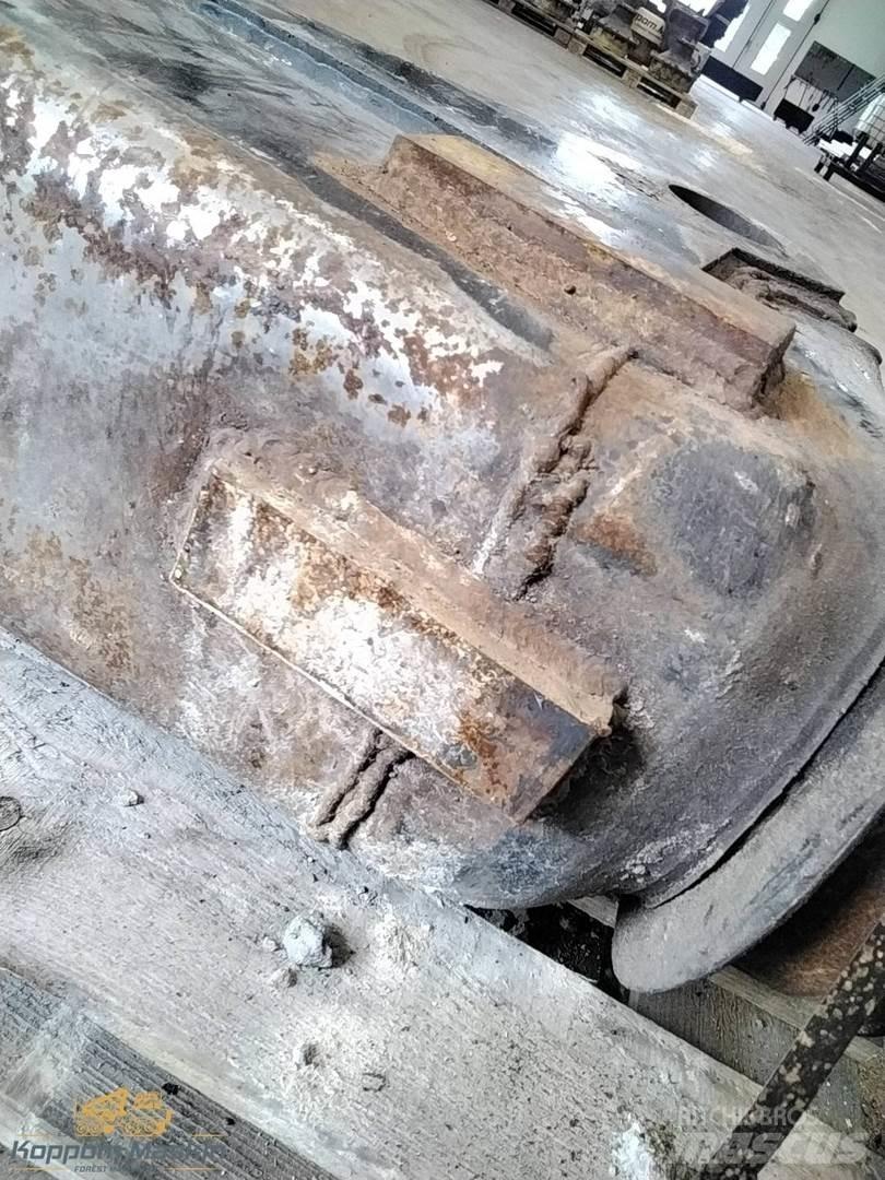 Komatsu 105F 货运起重机