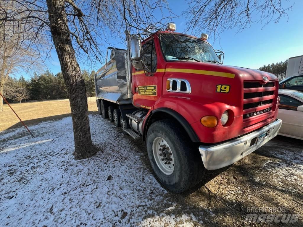 Sterling L 7500 自卸式货车