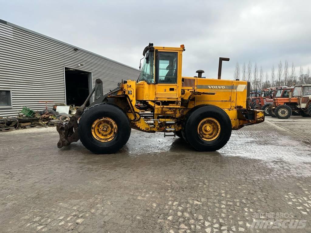 Volvo L120C 轮式装载机