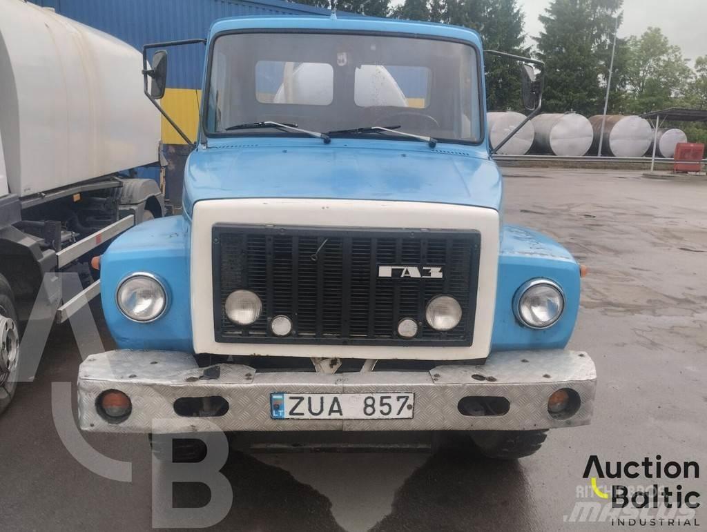 Gaz 3307 真空吸尘器