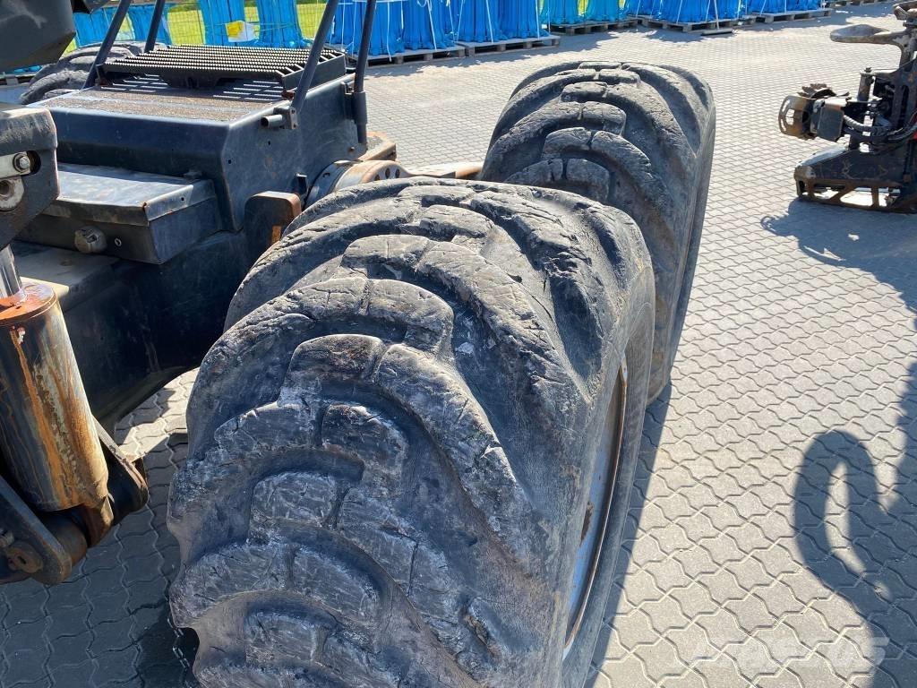 Komatsu 911.5 收割机