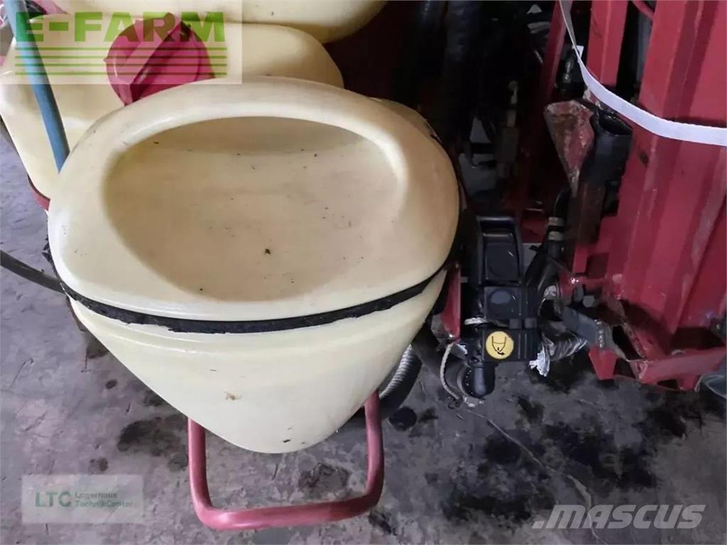 Hardi Master 1200 牵引式喷雾机