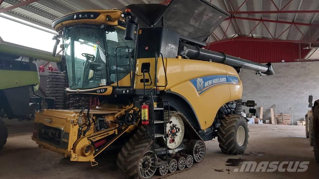 New Holland CR 9.90 联合收割机