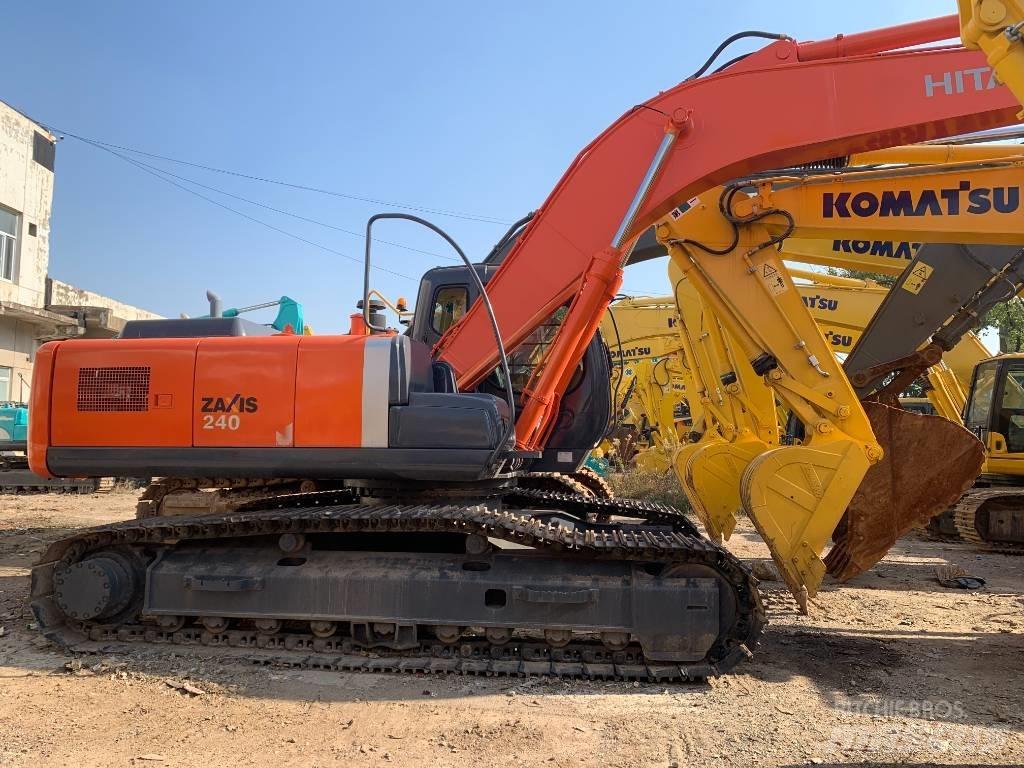 Hitachi Zaxis 240 履带挖掘机