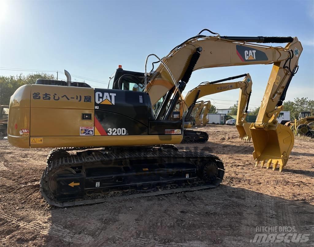CAT 320 D L 履带挖掘机