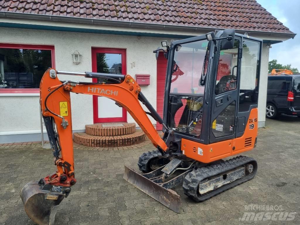 Hitachi ZX 19-5 小型挖掘机