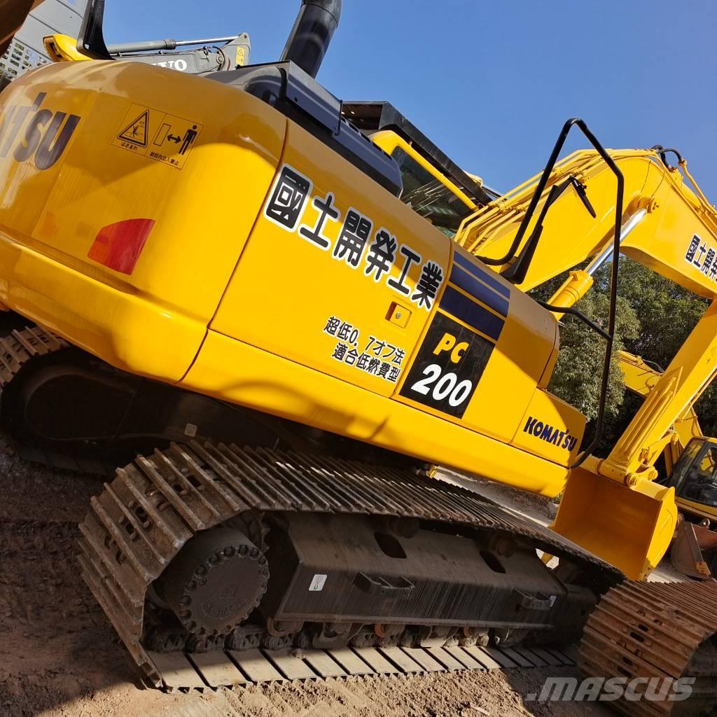 Komatsu PC 200-8 履带挖掘机