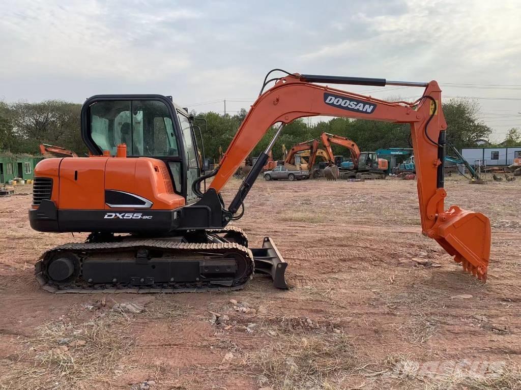 Doosan DX 55 小型挖掘机
