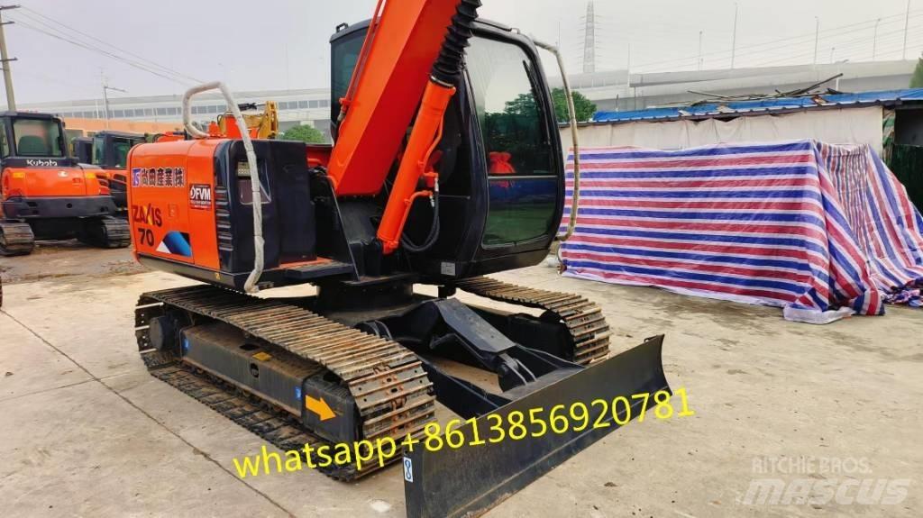 Hitachi ZX 70 小型挖掘机