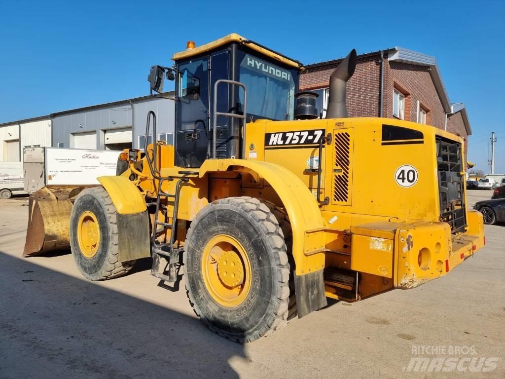 Hyundai HL 757-7 轮式装载机