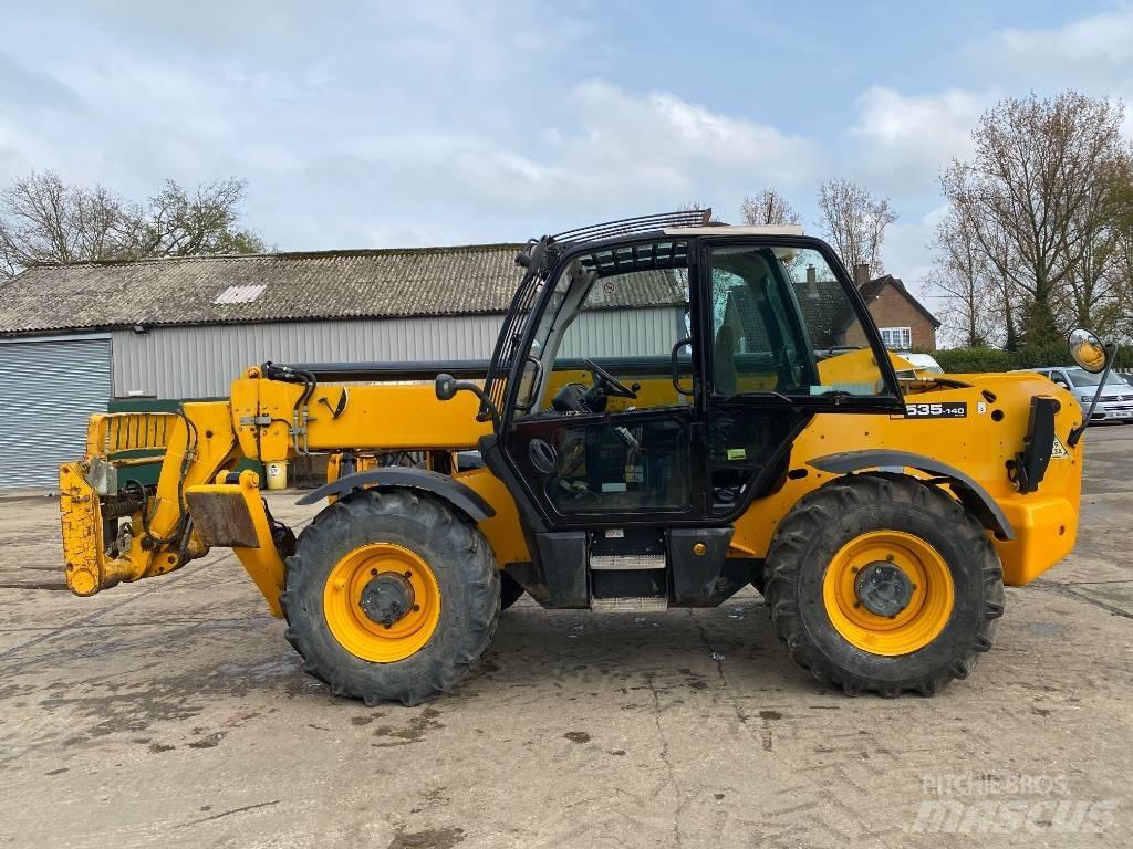 JCB 535-140 伸缩臂叉装车|叉装车