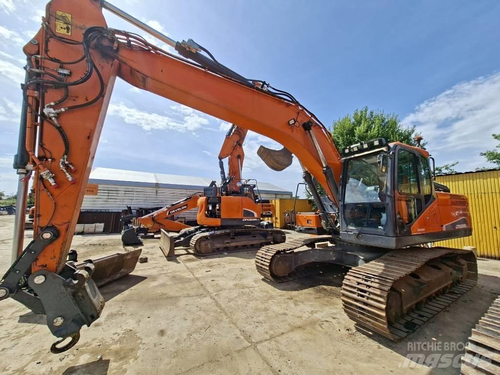 Doosan DX 225 LC-5 履带挖掘机