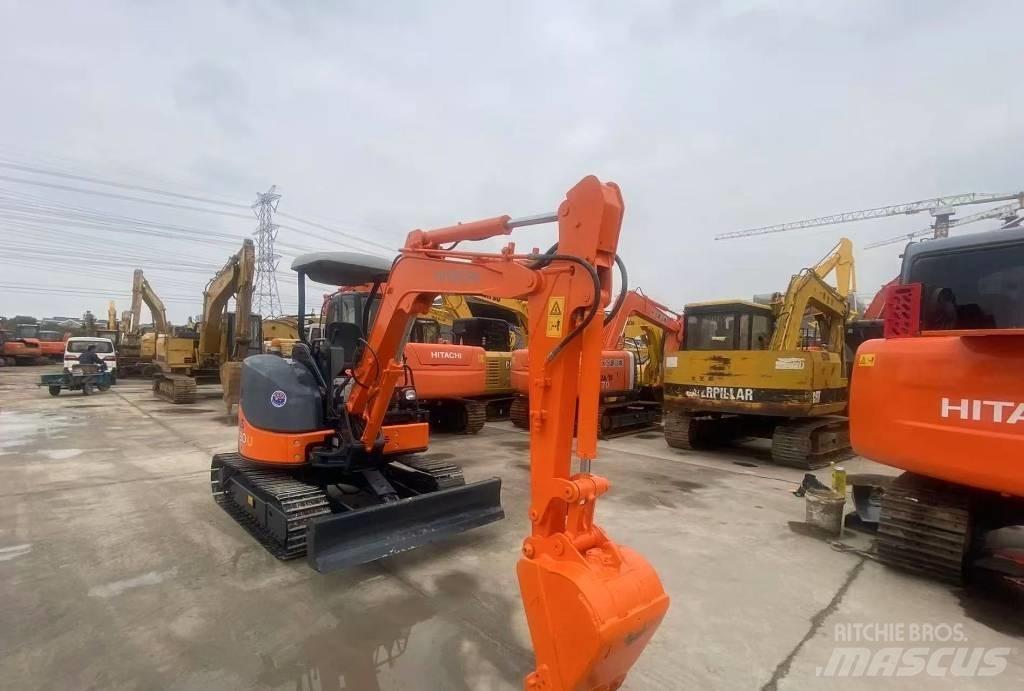 Hitachi 30 履带挖掘机