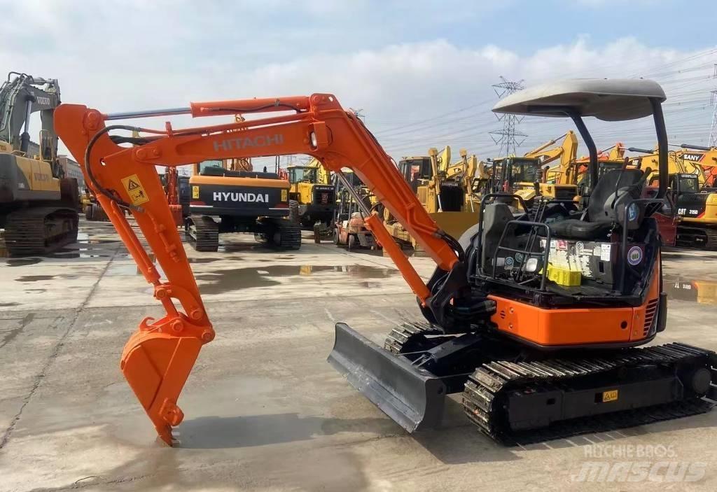 Hitachi 30 履带挖掘机