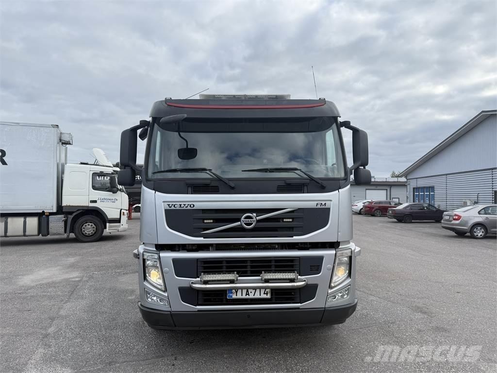 Volvo FM13 8X4 自卸式货车