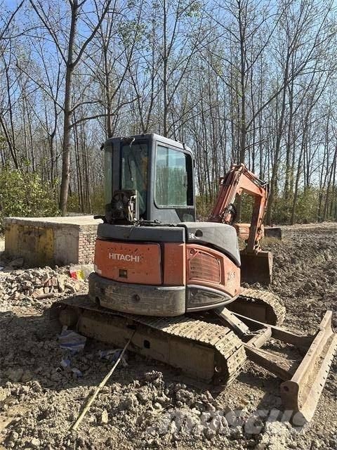 Hitachi ZX50 小型挖掘机