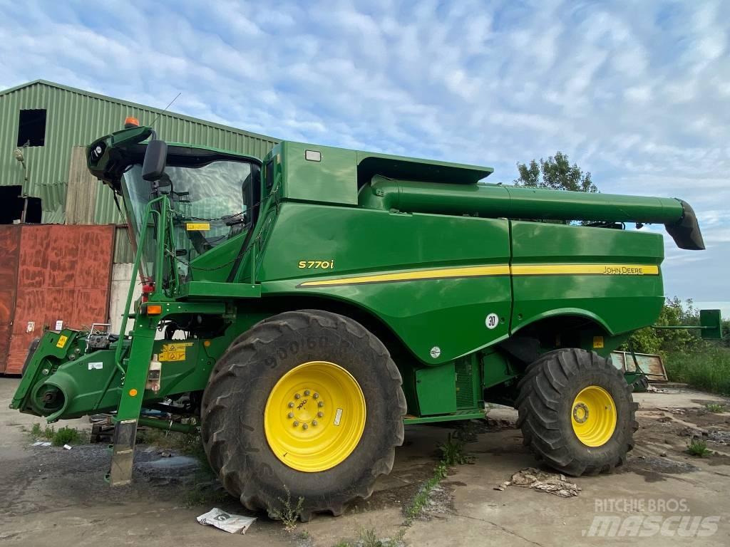 John Deere S770 联合收割机