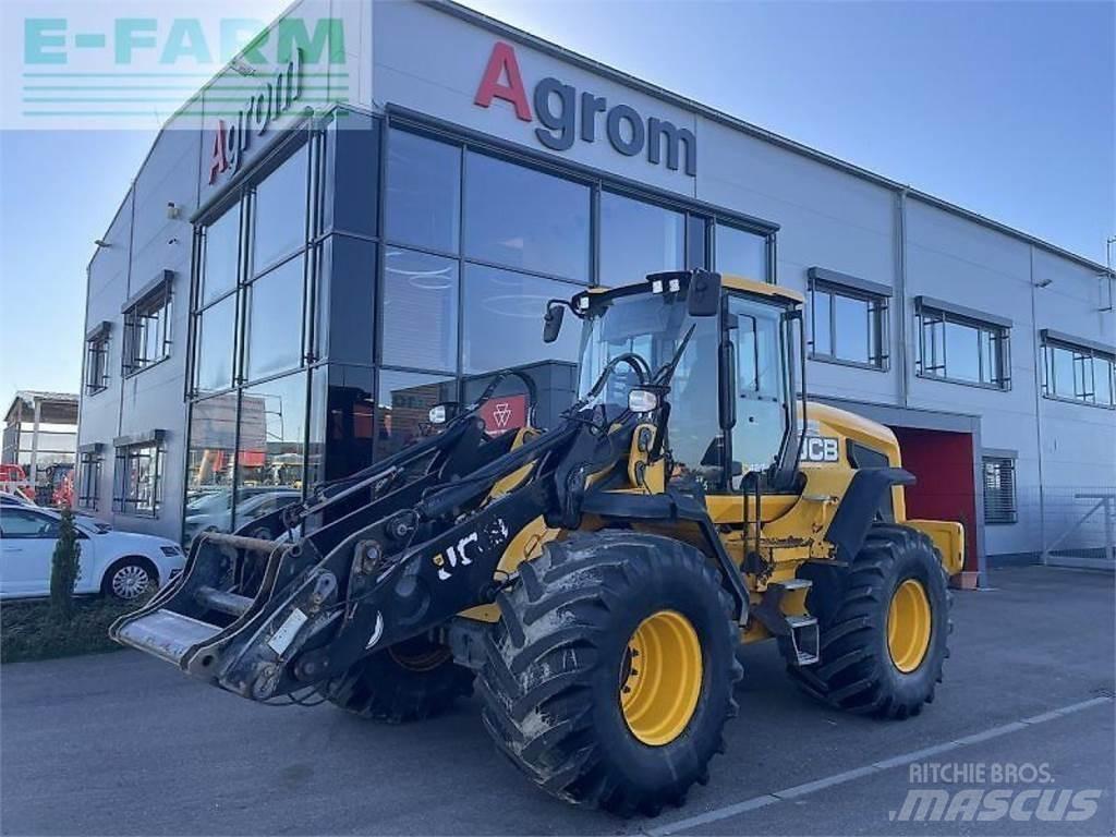 JCB 427 ht agri 小型挖掘机