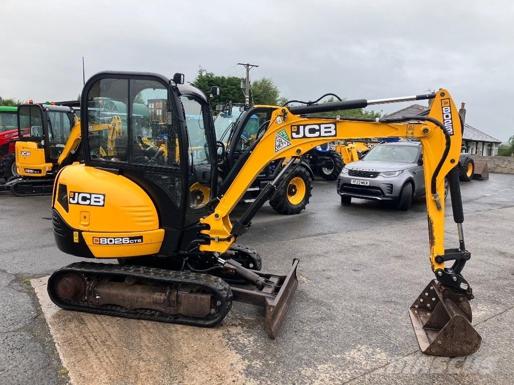 JCB 8026 CTS 小型挖掘机