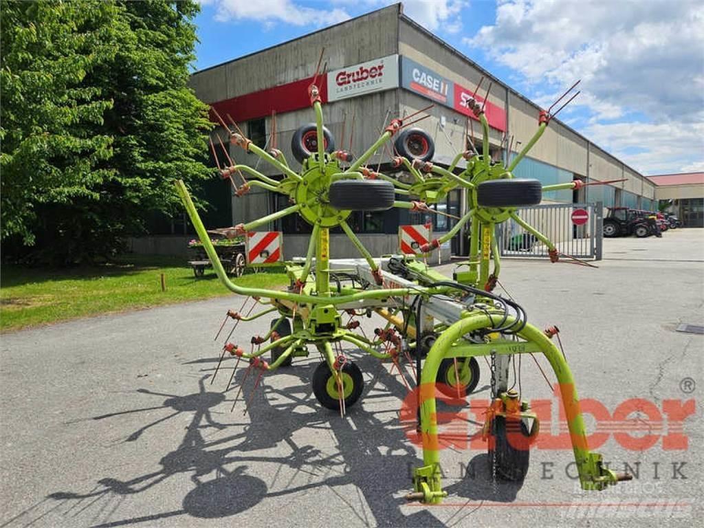 CLAAS Volto 1050 犁耙和摊草机