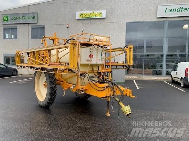 Dubex ANH 700N 牵引式喷雾机