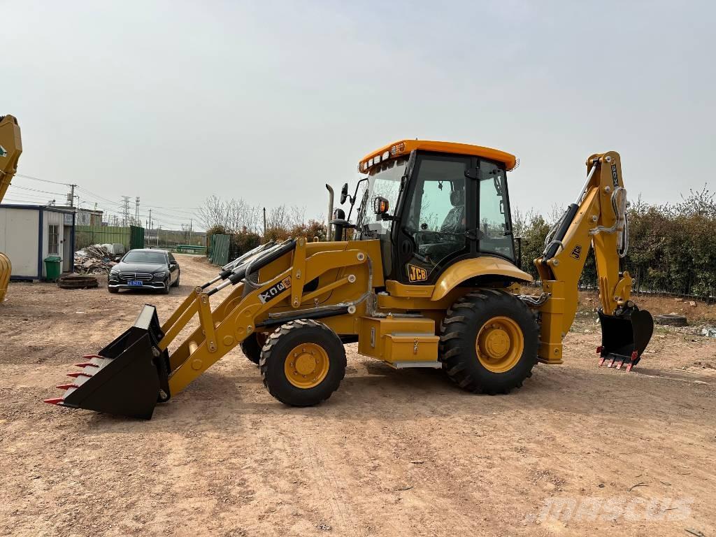 JCB 3CX 反铲装载机