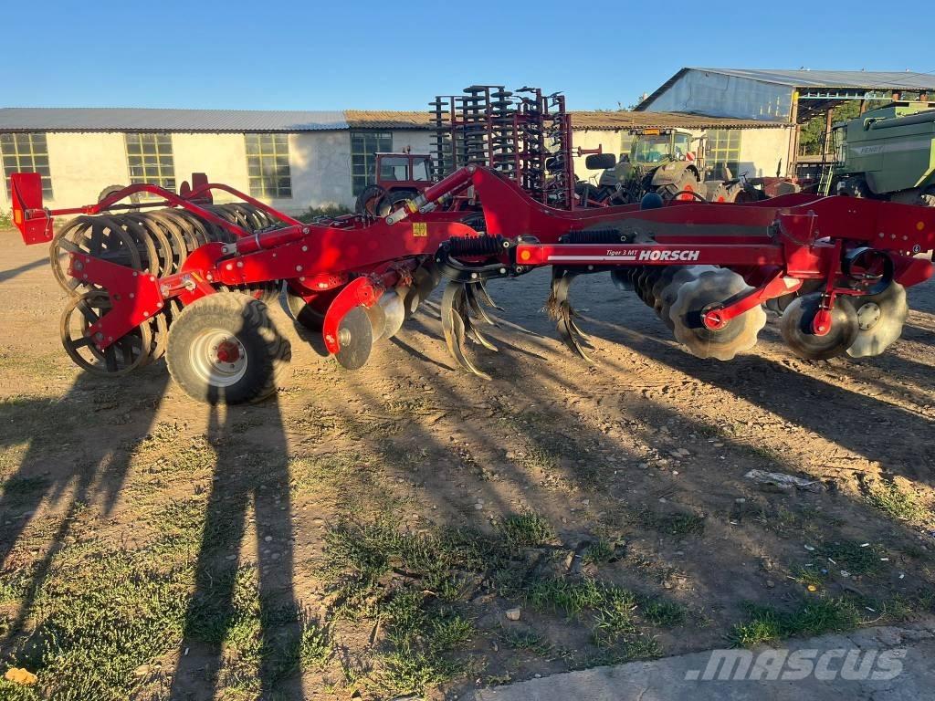 Horsch Tiger 3 MT 手扶中耕机