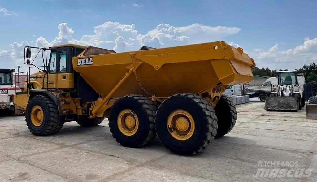 Bell B 30 D 铰接式自卸车