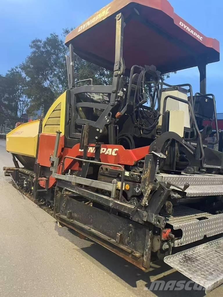 Dynapac sd2550 沥青摊铺机