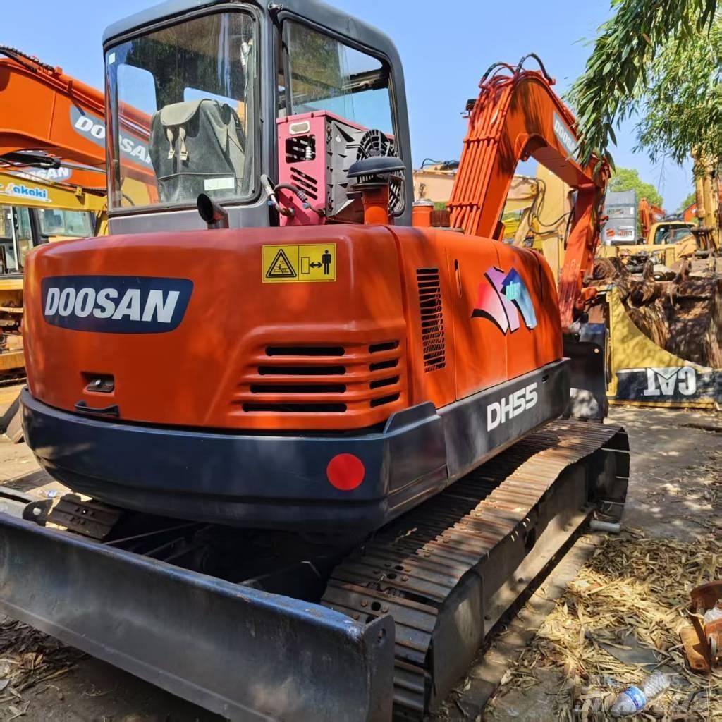 Doosan DH 55 小型挖掘机