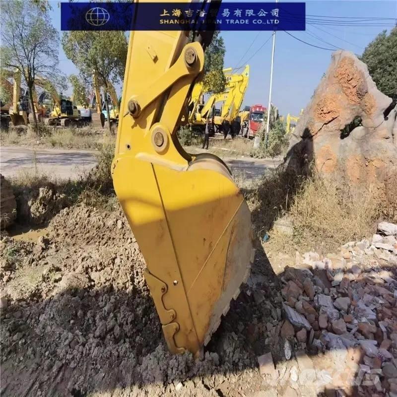 CAT 330 D 履带挖掘机