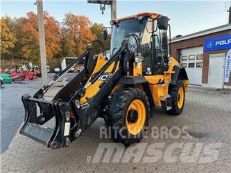 JCB 411 HT 轮式装载机