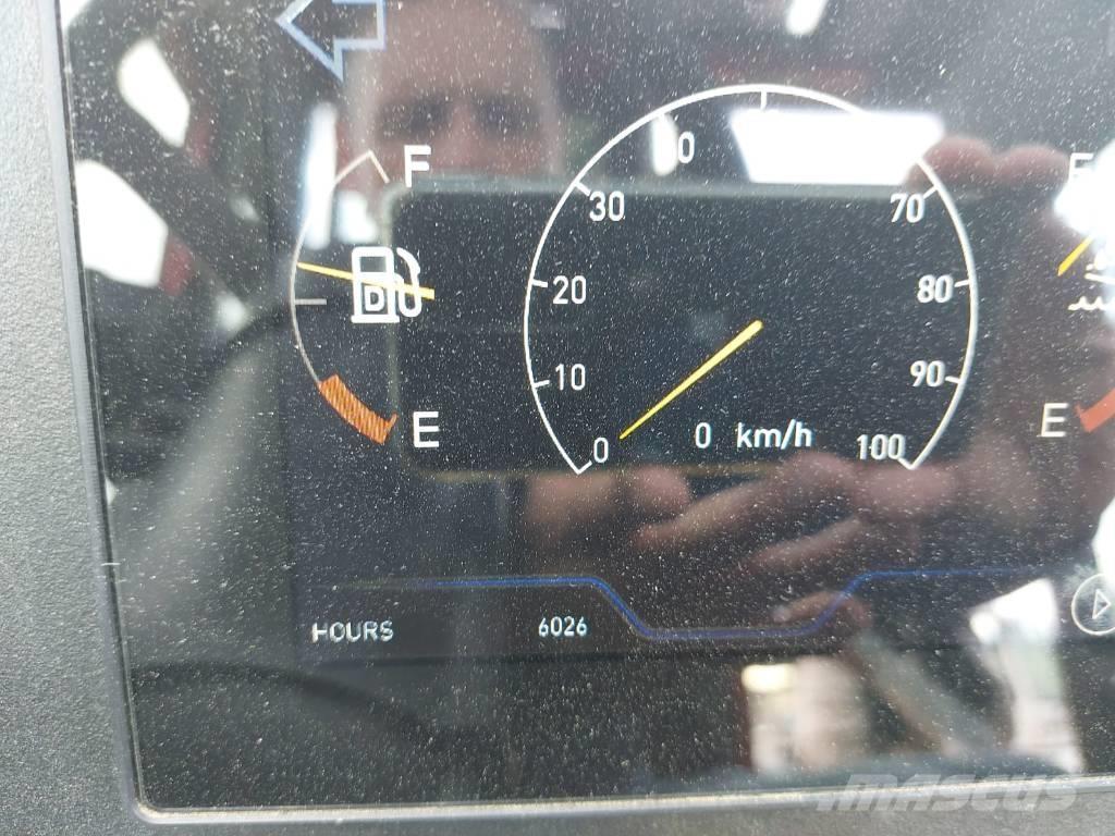 Kalmar T2i 码头牵引车