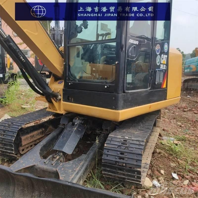 CAT 305.5 E 小型挖掘机