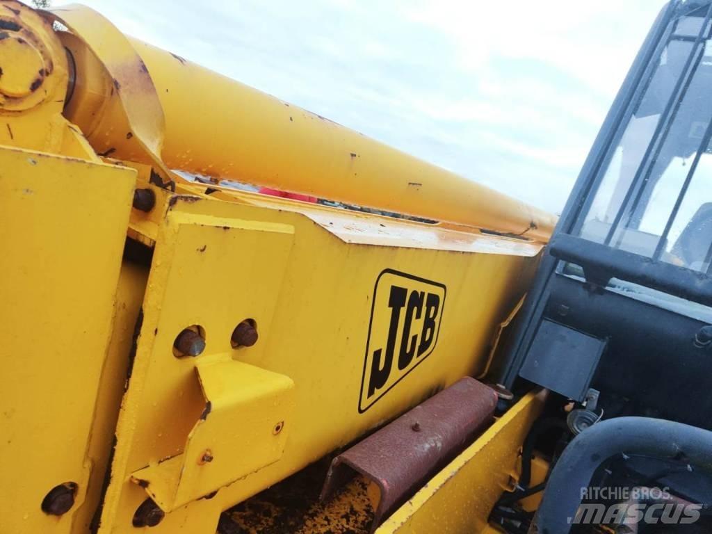 JCB 532-120 伸缩臂叉装车|叉装车