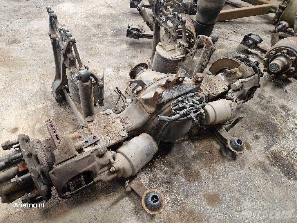 Mercedes-Benz 1835 轴
