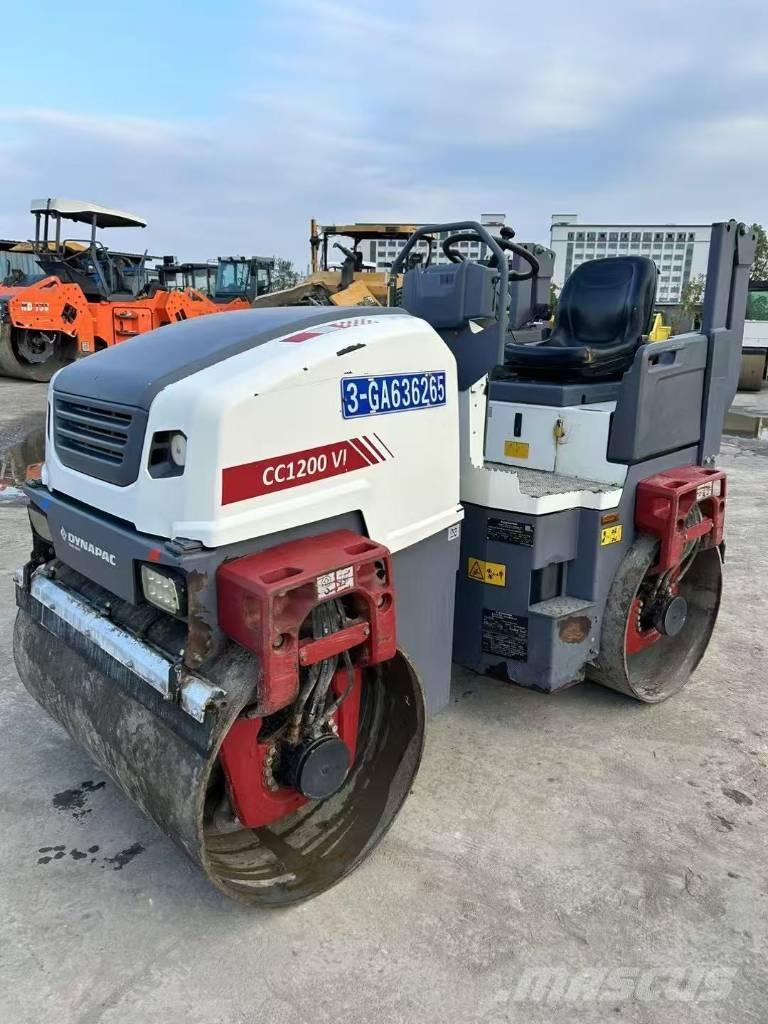 Dynapac CC 1200 双轮压路机