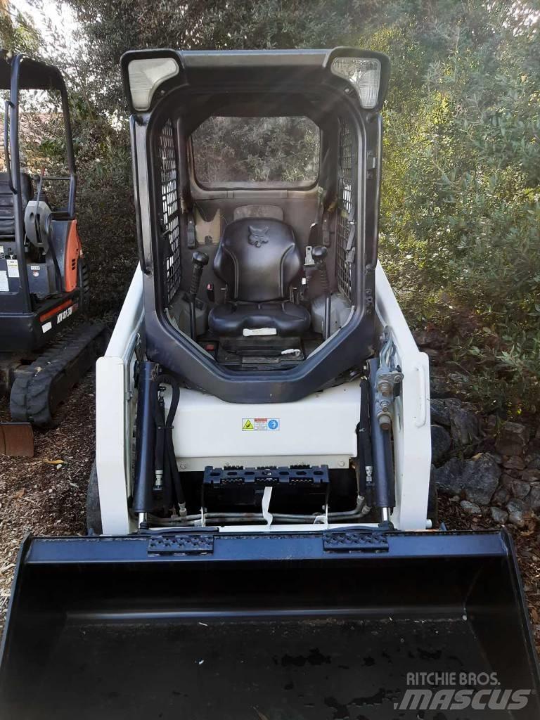 Bobcat T 450 滑移装载机