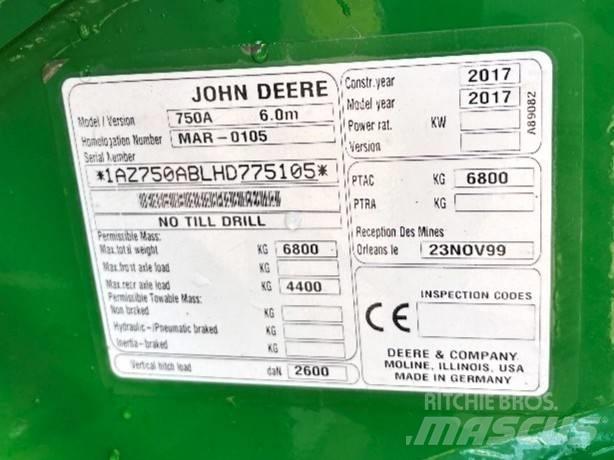 John Deere 750 A 条播机