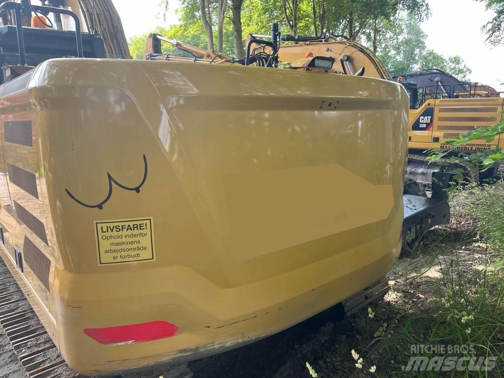 CAT 323 履带挖掘机