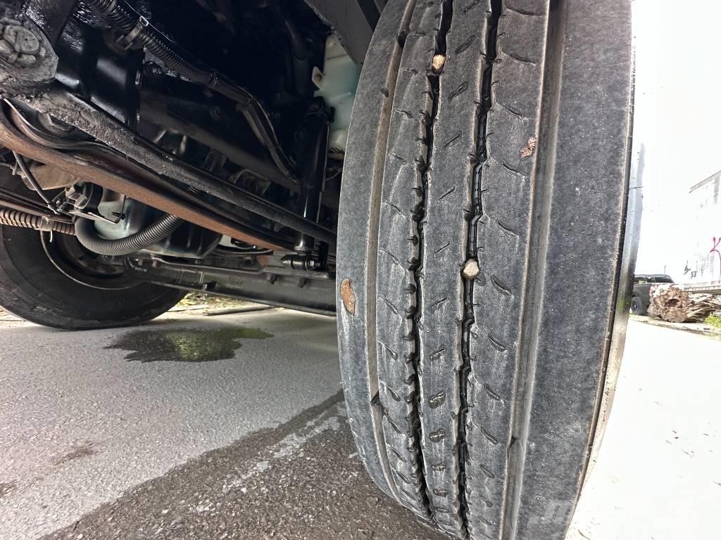 International 4300 油罐车