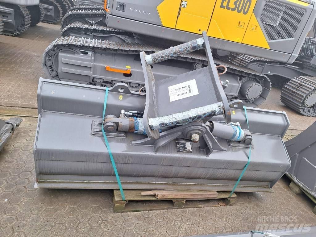 Tiltbucket 2400 mm. 挖斗