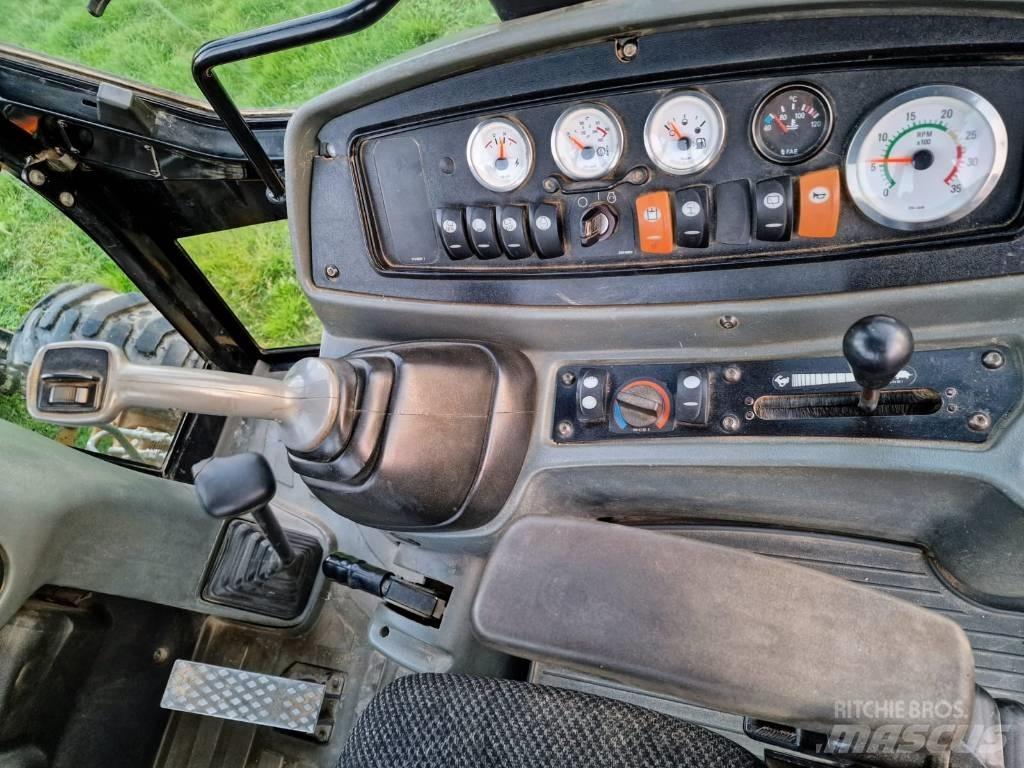 CAT 442 D 反铲装载机