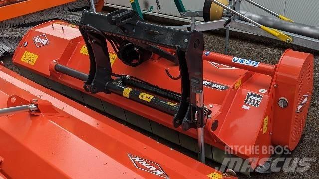 Kuhn BP280 牧场割草机和切顶器