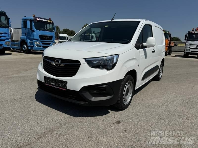 Opel COMBO 皮卡车