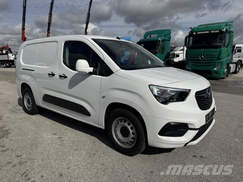 Opel COMBO 皮卡车