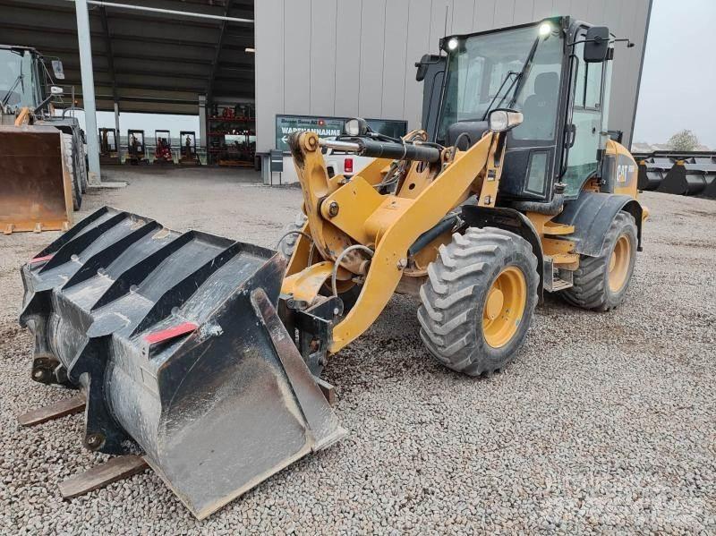 CAT 908 轮式装载机