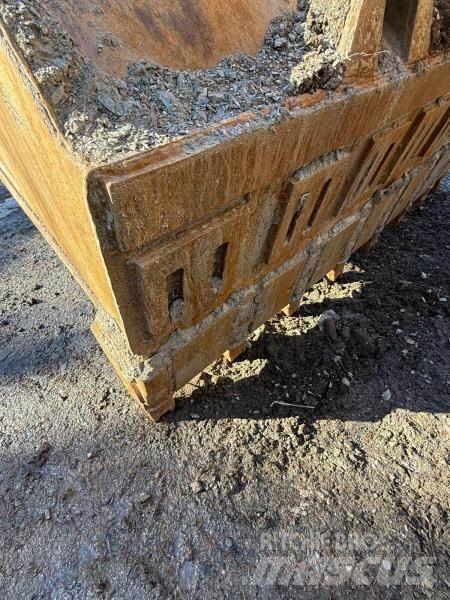 CAT 953D 履带式装载机
