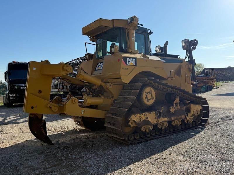 CAT D8T 履带式推土机